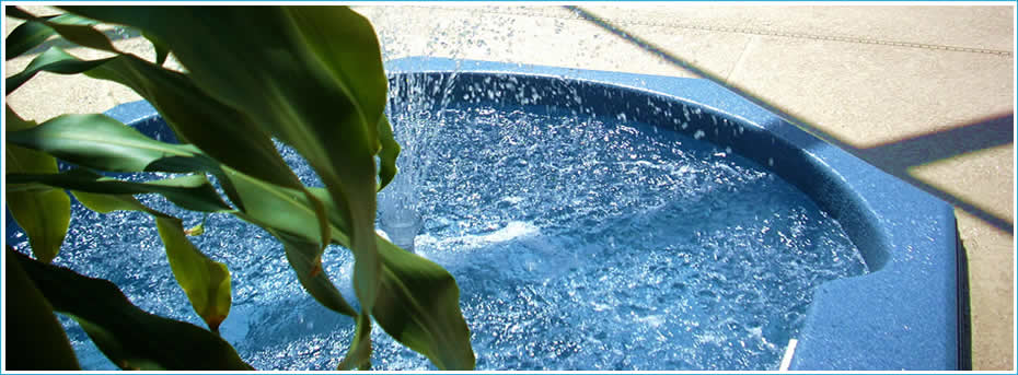 Orlando Florida vinyl inground swimming pools builder and the best FL pool contractor for spas and hot tubs.